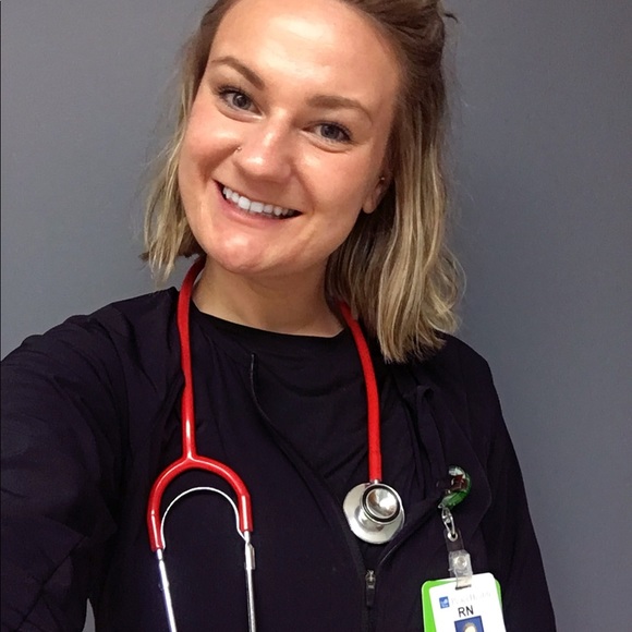 Meet your Posh Ambassador, Taylor - Picture 4 of 4